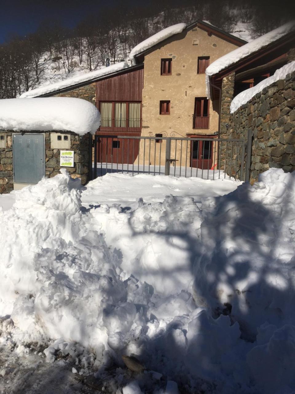 Can Bertran Fornells de la Montaña المظهر الخارجي الصورة